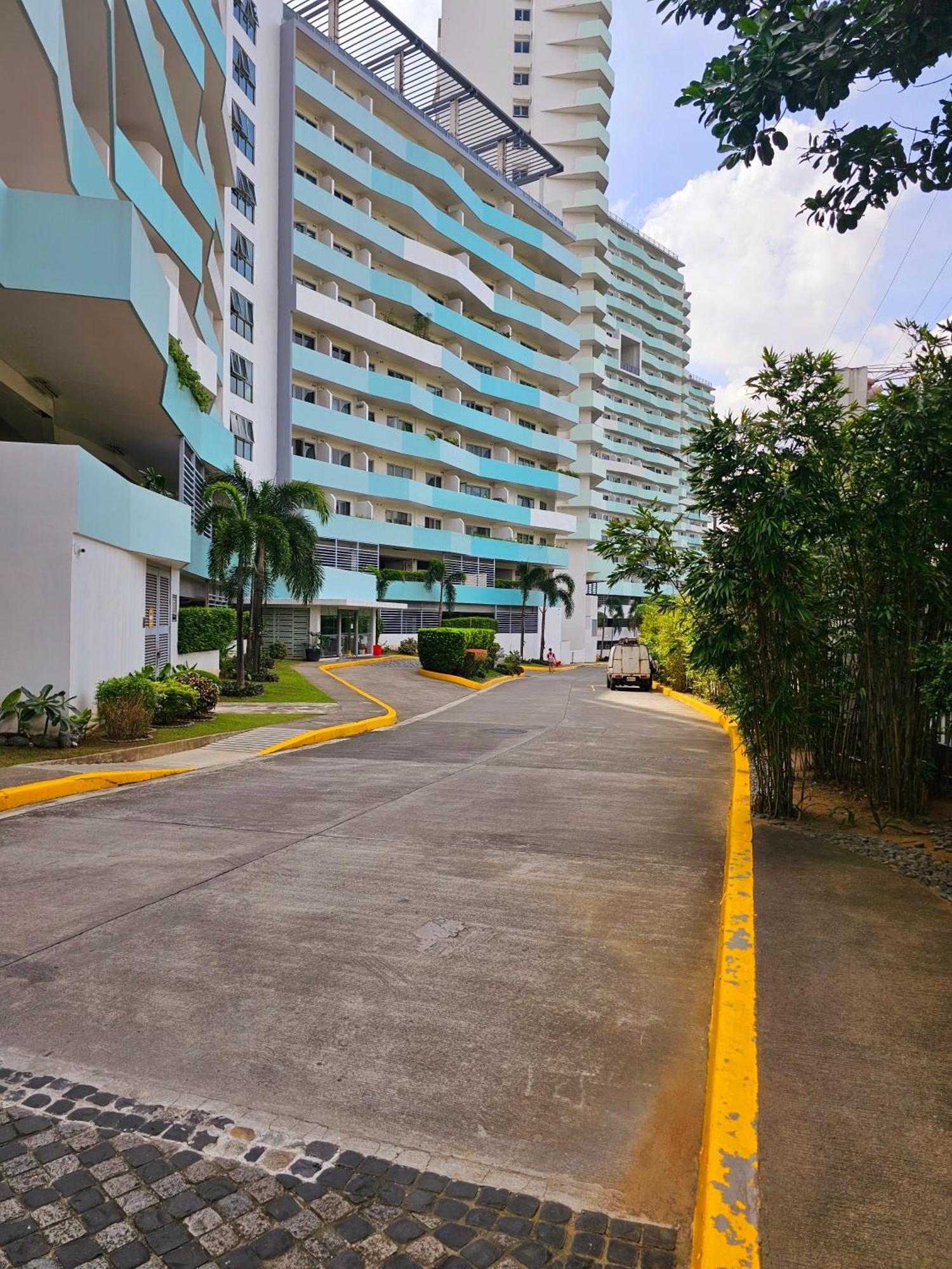 Acellyne'S Suites At The Residences At Commonwealth By Century Quezón by Eksteriør bilde