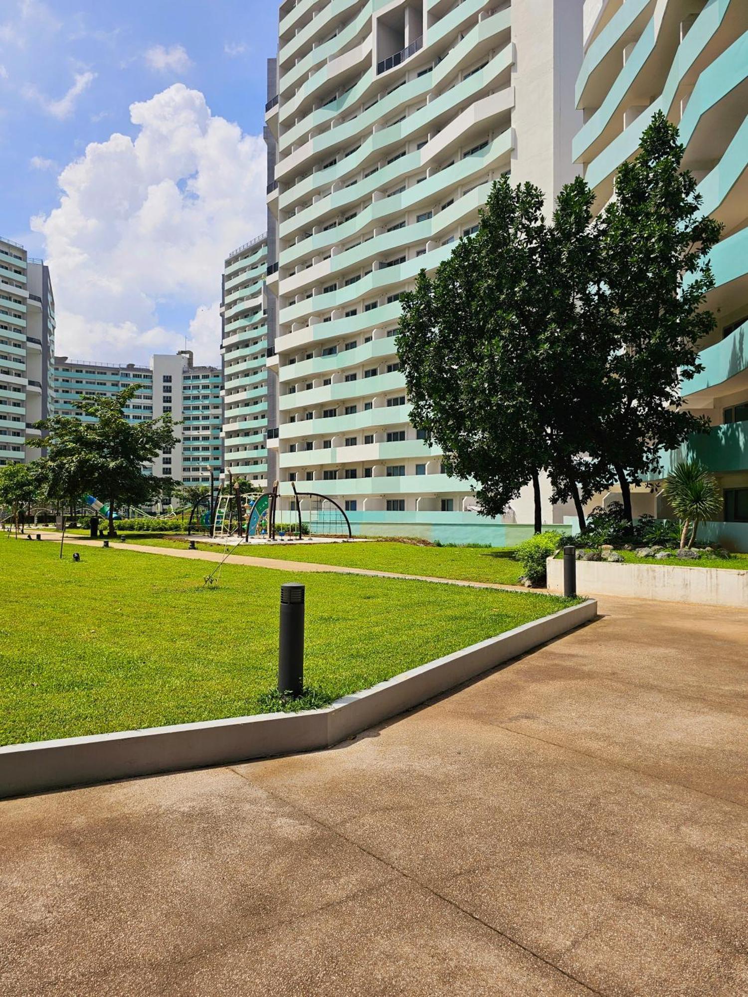 Acellyne'S Suites At The Residences At Commonwealth By Century Quezón by Eksteriør bilde